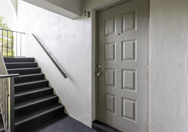 Photo 2 of Condo for sale at 1228 S Pine Ridge Cir #H2, Sanford, FL 32773 | MLS# G5118694 | Listing updated on 2026-10-08