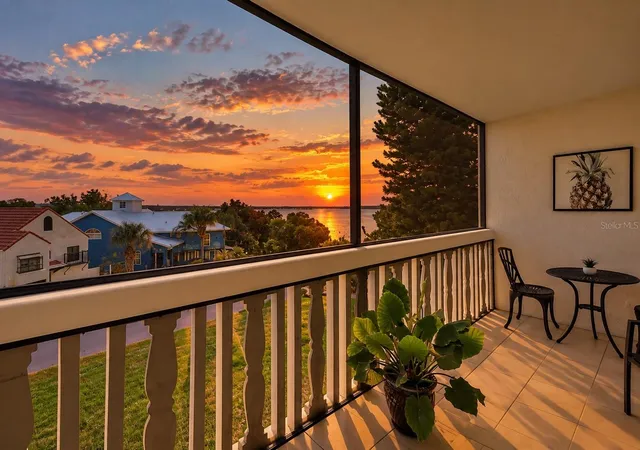 Photo 3 of Condo for sale at 601 N Mcdonald St #103, Mount Dora, FL 32757 | MLS# G5118695 | Listing updated on 2026-10-09