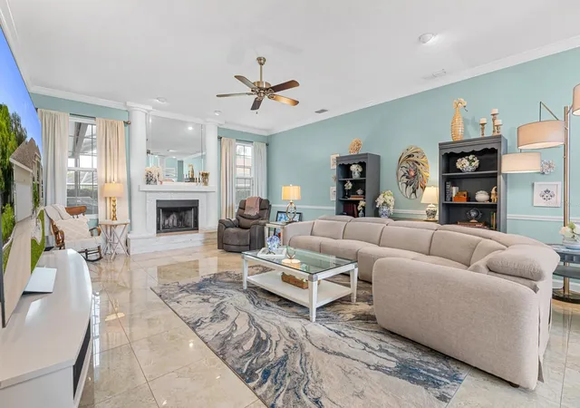 Photo 4 of Single family home for sale at 4202 Augusta Ter E, Bradenton, FL 34203 | MLS# TB8555320 | Listing updated on 2026-10-08
