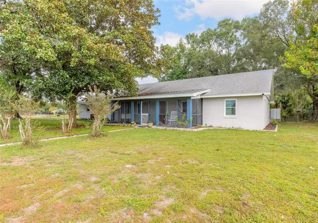 Photo 4 of Single family home for sale at 1390 E Ohio Ave, Lake Helen, FL 32744 | MLS# V4951670 | Listing updated on 2026-10-09