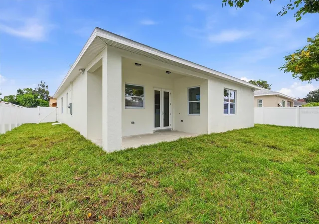 Photo 4 of Single family home for sale at 6050 105th Terrace N, Pinellas Park, FL 33782 | MLS# O6447592 | Listing updated on 2026-10-09
