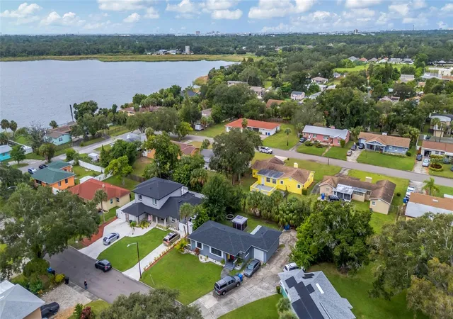 Photo 4 of Single family home for sale at 2701 17th Street S, Saint Petersburg, FL 33712 | MLS# TB8555325 | Listing updated on 2026-10-07