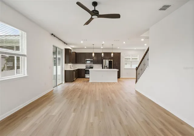 Photo 4 of Single family home for sale at 31744 Boadwater Ave, Leesburg, FL 34748 | MLS# O6447594 | Listing updated on 2026-10-09