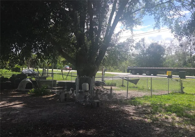 Photo 3 of Manufactured home for sale at 4450 Polk City Rd, Haines City, FL 33844 | MLS# P4940083 | Listing updated on 2026-10-07