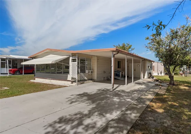 Photo 2 of Manufactured home for sale at 8489 Fleetway Ave, Brooksville, FL 34613 | MLS# W7890124 | Listing updated on 2026-10-07