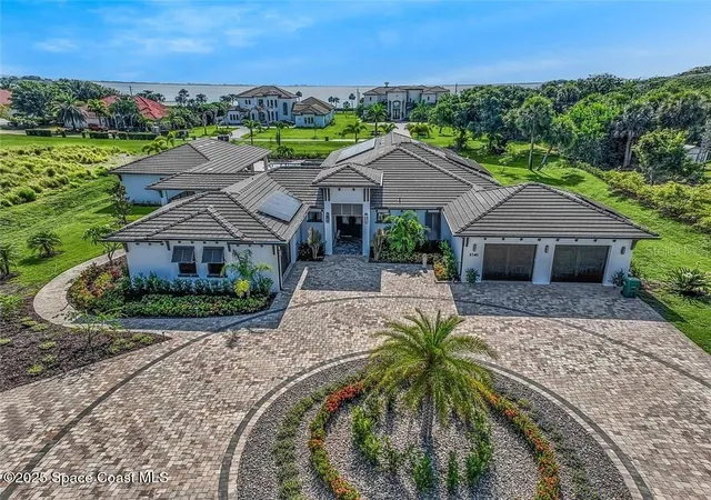 Photo 1 of Single family home for sale at 5140 Del Sol Dr, MERRITT ISLAND, FL 32952 | MLS# O6447597 | Listing updated on 2026-10-15