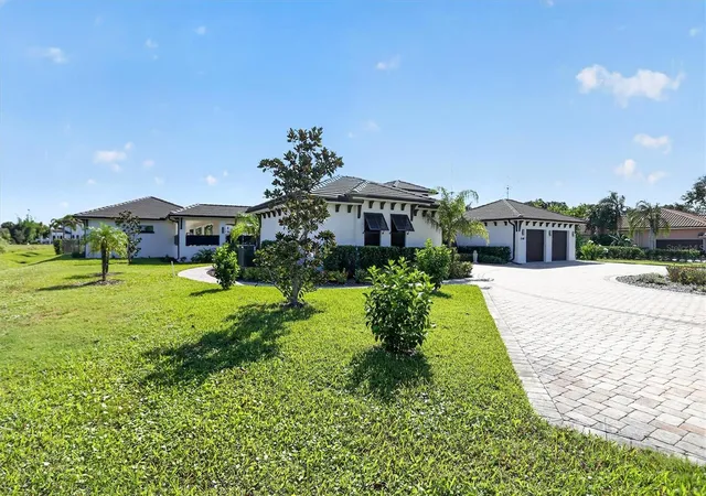 Photo 3 of Single family home for sale at 5140 Del Sol Dr, Merritt Island, FL 32952 | MLS# O6447597 | Listing updated on 2026-10-20