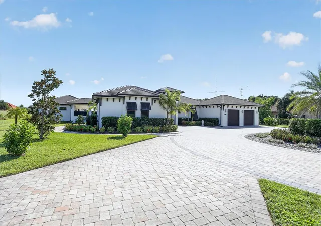 Photo 4 of Single family home for sale at 5140 Del Sol Dr, Merritt Island, FL 32952 | MLS# O6447597 | Listing updated on 2026-10-20