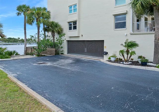 Photo 4 of Condo for sale at 544 Marina Point Dr #5440, Daytona Beach, FL 32114 | MLS# V4951673 | Listing updated on 2026-10-07