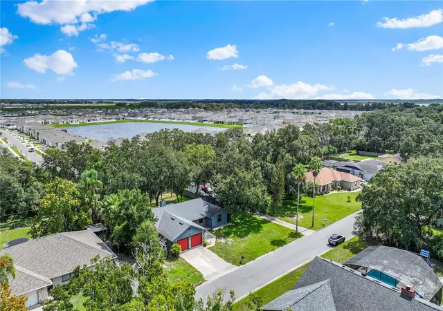 Photo 1 of Single family home for sale at 1747 King Edward Dr, Kissimmee, FL 34744 | MLS# S5158966 | Listing updated on 2026-10-07