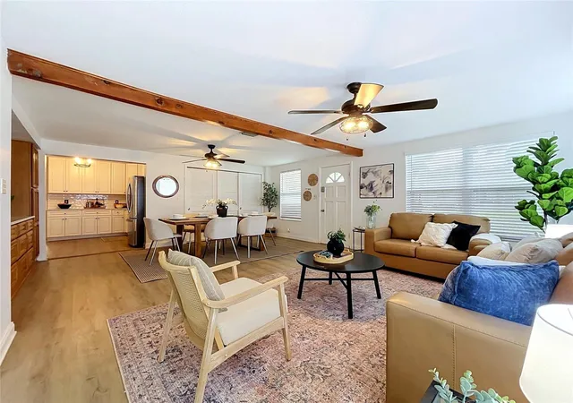 Photo 1 of Single family home for sale at 611 W Henry Ave, Tampa, FL 33604 | MLS# TB8555337 | Listing updated on 2026-10-07