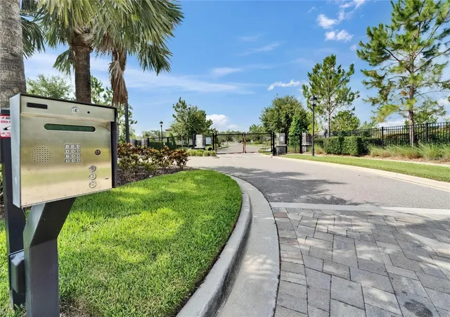 Photo 3 of Single family home for sale at 6658 Devlin Ln, Wesley Chapel, FL 33545 | MLS# TB8555339 | Listing updated on 2026-10-08