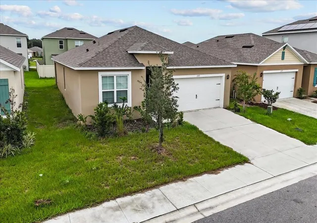 Photo 3 of Single family home for sale at 2573 Trinidad Rd, Haines City, FL 33844 | MLS# O6447608 | Listing updated on 2026-10-08