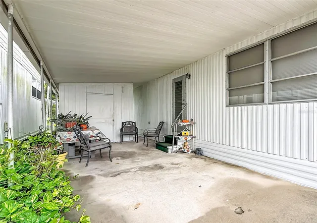 Photo 3 of Manufactured home for sale at 7490 46th Avenue N #101, Saint Petersburg, FL 33709 | MLS# S5158967 | Listing updated on 2026-10-10