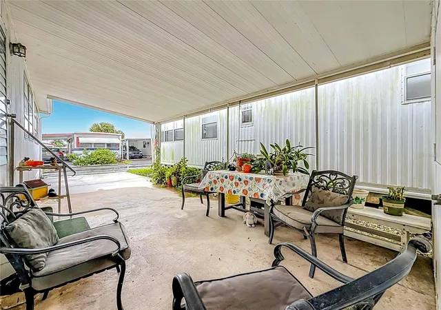 Photo 4 of Manufactured home for sale at 7490 46th Avenue N #101, Saint Petersburg, FL 33709 | MLS# S5158967 | Listing updated on 2026-10-10
