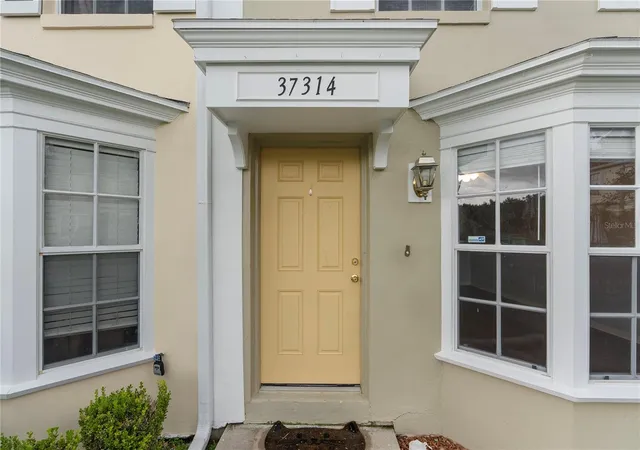 Photo 2 of Townhouse for sale at 37314 Embassy Park Ln, Dade City, FL 33525 | MLS# TB8555343 | Listing updated on 2026-10-06