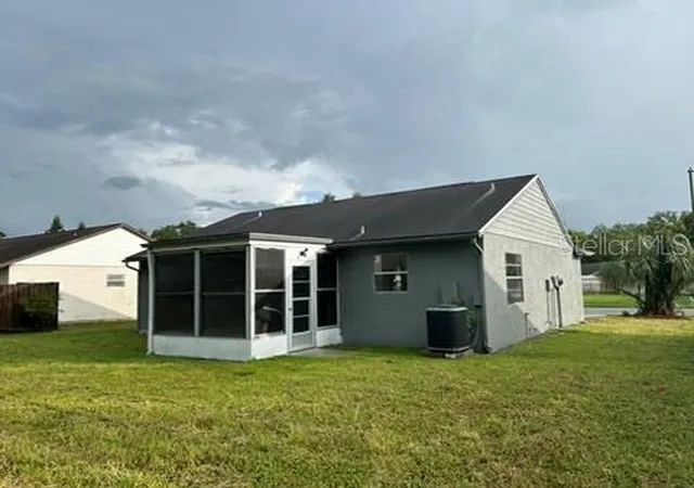 Photo 2 of Single family home for sale at 7607 Como Dr, New Port Richey, FL 34655 | MLS# OM733523 | Listing updated on 2026-10-09