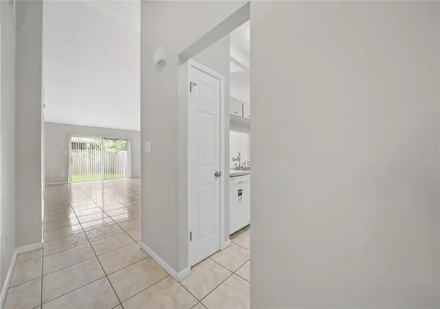 Photo 3 of Multi family home for sale at 624 S Wildflower Ct, Longwood, FL 32750 | MLS# O6447610 | Listing updated on 2026-10-08