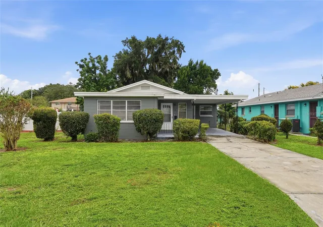 Photo 2 of Single family home for sale at 420 Ave U Ne, Winter Haven, FL 33881 | MLS# P4940084 | Listing updated on 2026-10-11