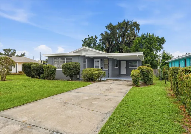 Photo 3 of Single family home for sale at 420 Ave U Ne, Winter Haven, FL 33881 | MLS# P4940084 | Listing updated on 2026-10-11