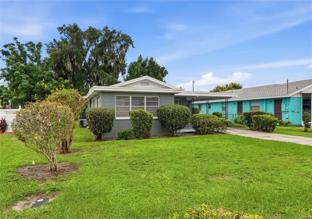 Photo 4 of Single family home for sale at 420 Ave U NE, Winter Haven, FL 33881 | MLS# P4940084 | Listing updated on 2026-10-11