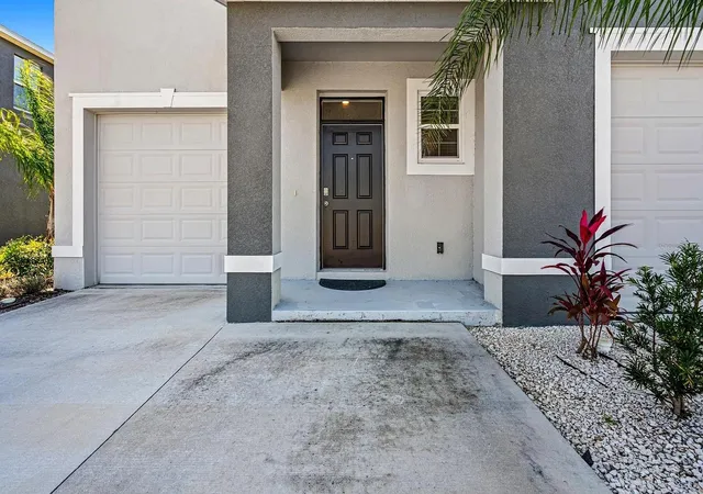 Photo 4 of Townhouse for sale at 34230 Redwood Dawn Ln, Wesley Chapel, FL 33543 | MLS# TB8555348 | Listing updated on 2026-10-09