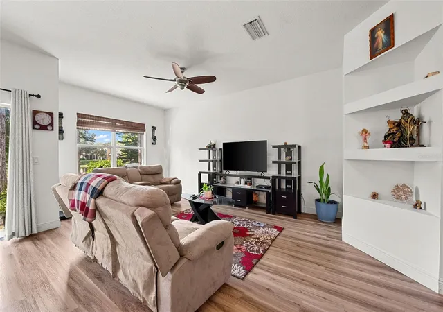 Photo 4 of Townhouse for sale at 9237 River Rock Ln, Riverview, FL 33578 | MLS# TB8555349 | Listing updated on 2026-10-07