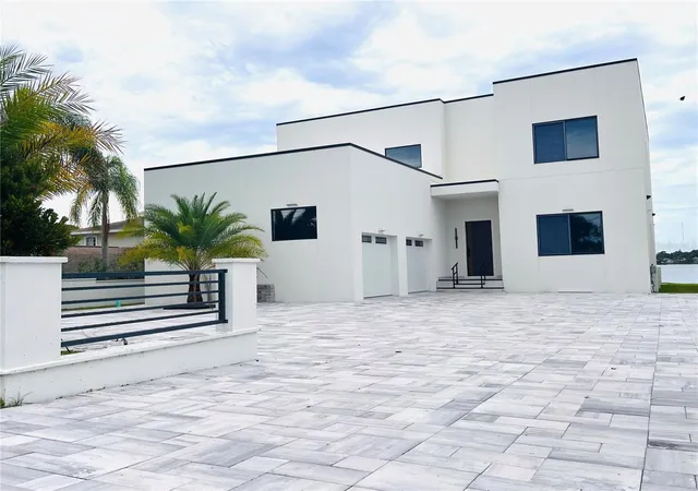 Photo 1 of Single family home for sale at 2115 N Halifax Ave, Daytona Beach, FL 32118 | MLS# NS1089436 | Listing updated on 2026-10-06