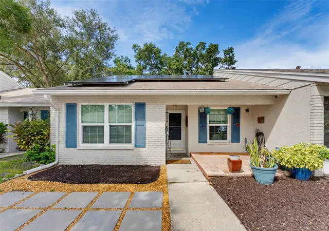 Photo 2 of Single family home for sale at 345 Plymouth St, Safety Harbor, FL 34695 | MLS# TB8555360 | Listing updated on 2026-10-07
