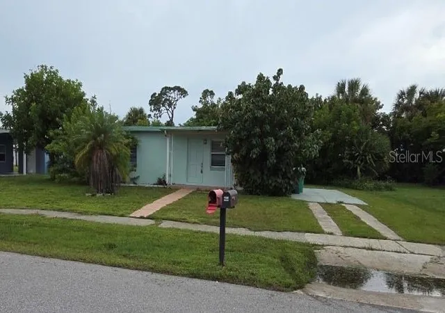 Single family home for sale at 2313 Ednor St, PORT CHARLOTTE, FL 33952 | MLS# D6149051