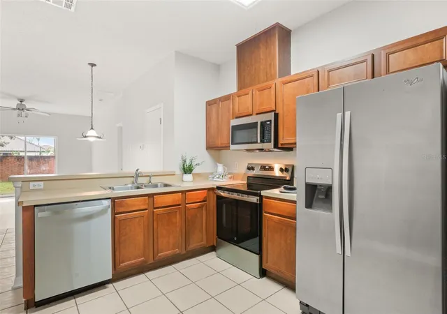 Photo 4 of Single family home for sale at 10175 Shadow Crk Dr, Orlando, FL 32832 | MLS# O6447624 | Listing updated on 2026-10-22