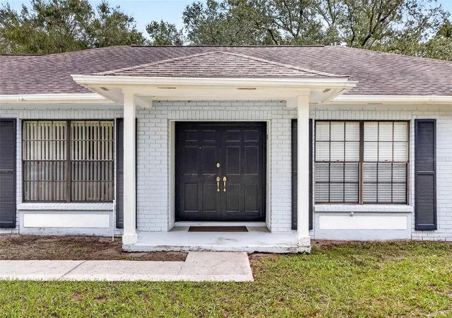 Photo 2 of Single family home for sale at 7220 Woodbrook Dr, Tampa, FL 33625 | MLS# TB8555378 | Listing updated on 2026-10-23