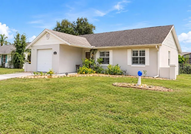 Photo 2 of Single family home for sale at 4206 Loquat Rd, Sebring, FL 33875 | MLS# TB8555381 | Listing updated on 2026-10-09