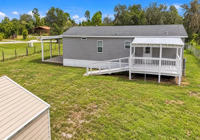 Photo 4 of Manufactured home for sale at 3311 N Horseshoe Dr, Avon Park, FL 33825 | MLS# TB8555384 | Listing updated on 2026-10-09