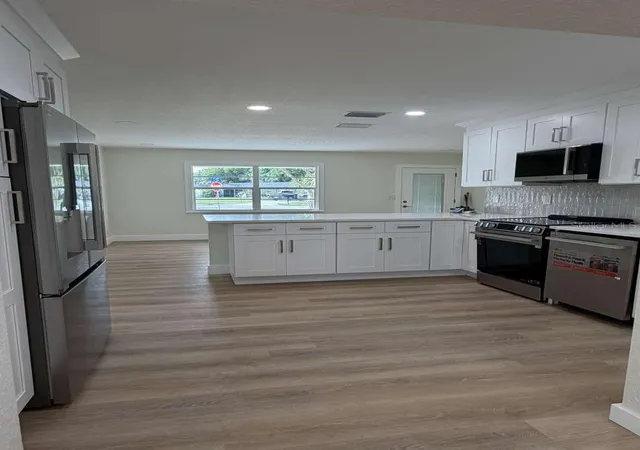Photo 3 of Single family home for sale at 7781 67th Way N, Pinellas Park, FL 33781 | MLS# TB8555387 | Listing updated on 2026-10-07