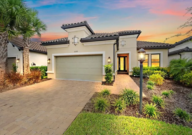 Single family home for sale at 10128 Morning Mist Ln, SARASOTA, FL 34241 | MLS# A4708644
