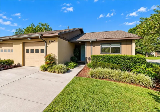 Single family home for sale at 3863 NE 17th Street Cir, OCALA, FL 34470 | MLS# OM733525
