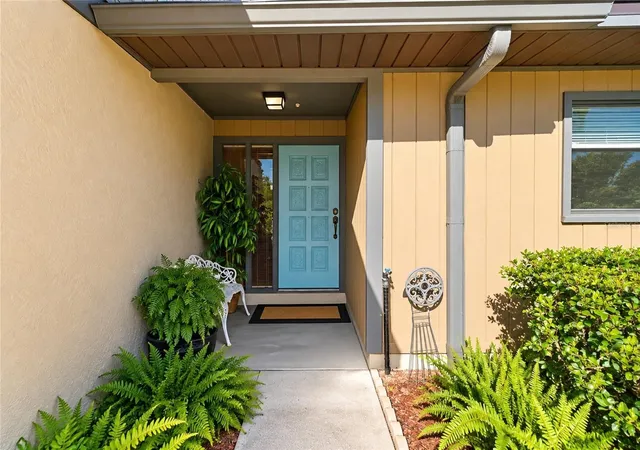 Photo 3 of House for sale at 3863 NE 17th Street Cir, Ocala, FL 34470 | MLS# OM733525 | Listing updated on 2026-10-24