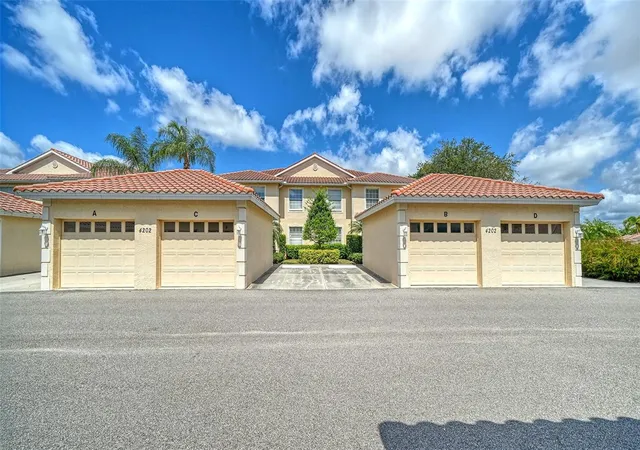 Photo 2 of Condo for sale at 4202 Vicenza Dr #A23, Venice, FL 34293 | MLS# A4708647 | Listing updated on 2026-10-21