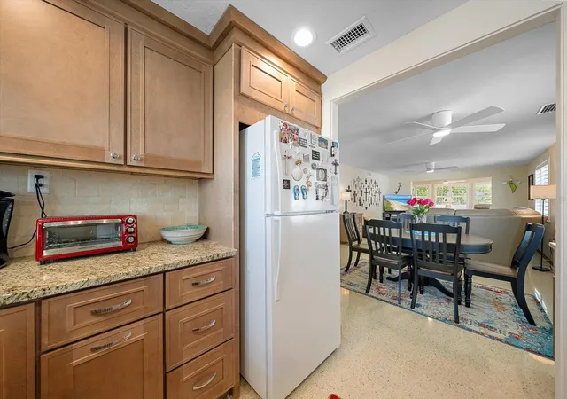 Photo 3 of Condo for sale at 738 Spanish Dr S #98, Longboat Key, FL 34228 | MLS# A4708648 | Listing updated on 2026-10-13