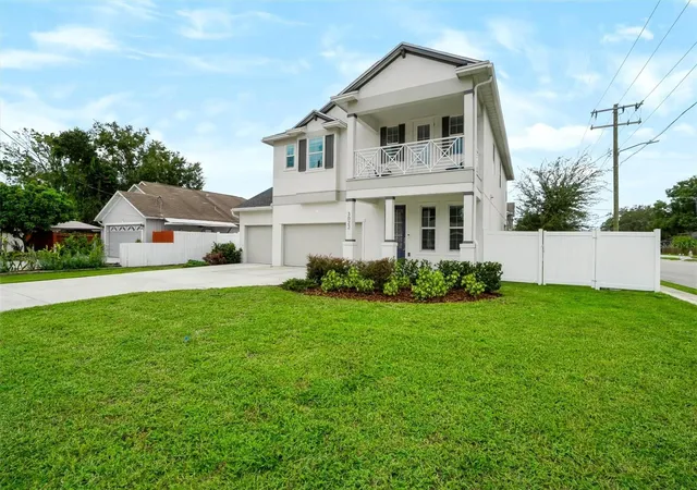 Photo 1 of Single family home for sale at 3022 W Gray St, Tampa, FL 33609 | MLS# TB8555392 | Listing updated on 2026-10-08