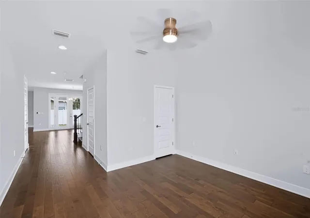Photo 3 of Single family home for sale at 3022 W Gray St, Tampa, FL 33609 | MLS# TB8555392 | Listing updated on 2026-10-08