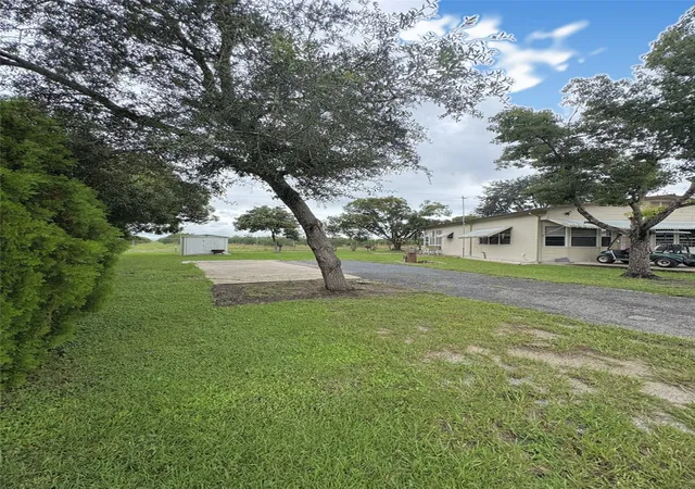 Photo 3 of Land for sale at 12 Saddlebag Trl N, Lake Wales, FL 33898 | MLS# D6149053 | Listing updated on 2026-10-09