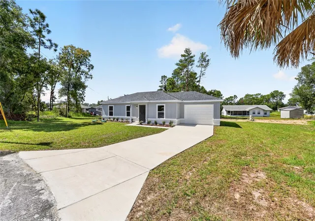 Photo 4 of Single family home for sale at 251 Oak Cir, Ocala, FL 34472 | MLS# OM733529 | Listing updated on 2026-10-07