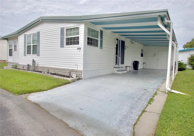 Manufactured home for sale at 5005 French Cir, NEW PORT RICHEY, FL 34653 | MLS# W7890127