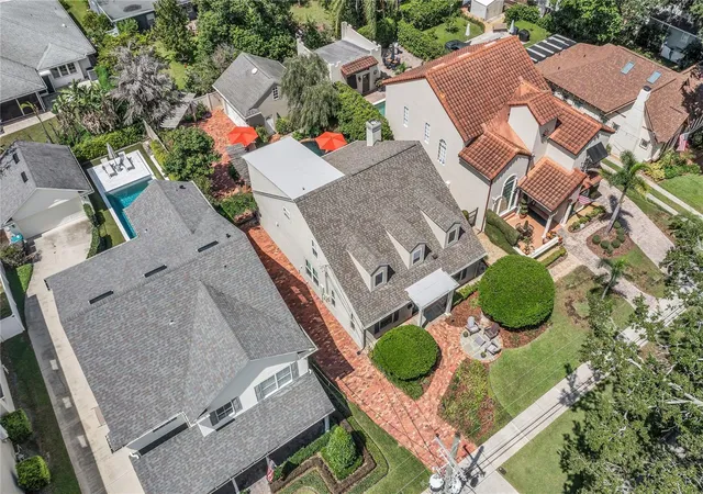Photo 2 of Single family home for sale at 1910 Gerda Ter, Orlando, FL 32804 | MLS# O6447653 | Listing updated on 2026-10-08