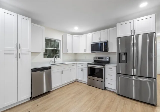 Photo 4 of Single family home for sale at 828 30th Street NW, Winter Haven, FL 33881 | MLS# TB8555416 | Listing updated on 2026-10-08