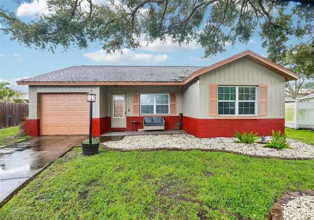 Single family home for sale at 2310 Liston Cir, PALM HARBOR, FL 34683 | MLS# TB8555417
