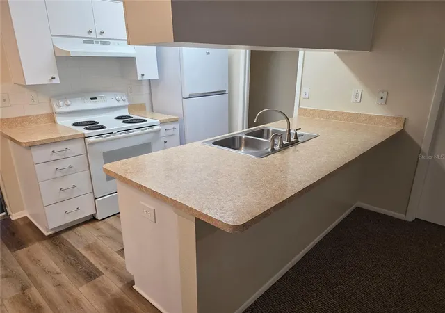 Photo 3 of Single family home for sale at 5446 Colchester Ave, Spring Hill, FL 34608 | MLS# W7890129 | Listing updated on 2026-10-07
