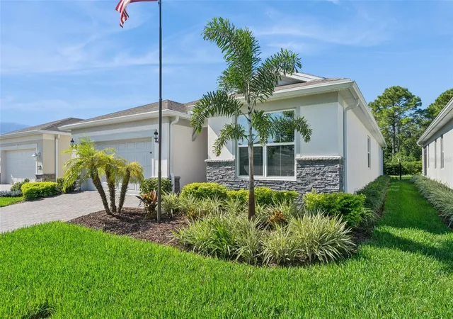 Photo 2 of Single family home for sale at 2686 River Crk Ln, Saint Cloud, FL 34771 | MLS# O6447665 | Listing updated on 2026-10-17
